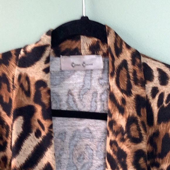 Animal print open cardigan size small-med. - Picture 2 of 5